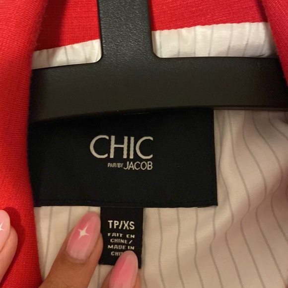 Blazer - Picture 3 of 3